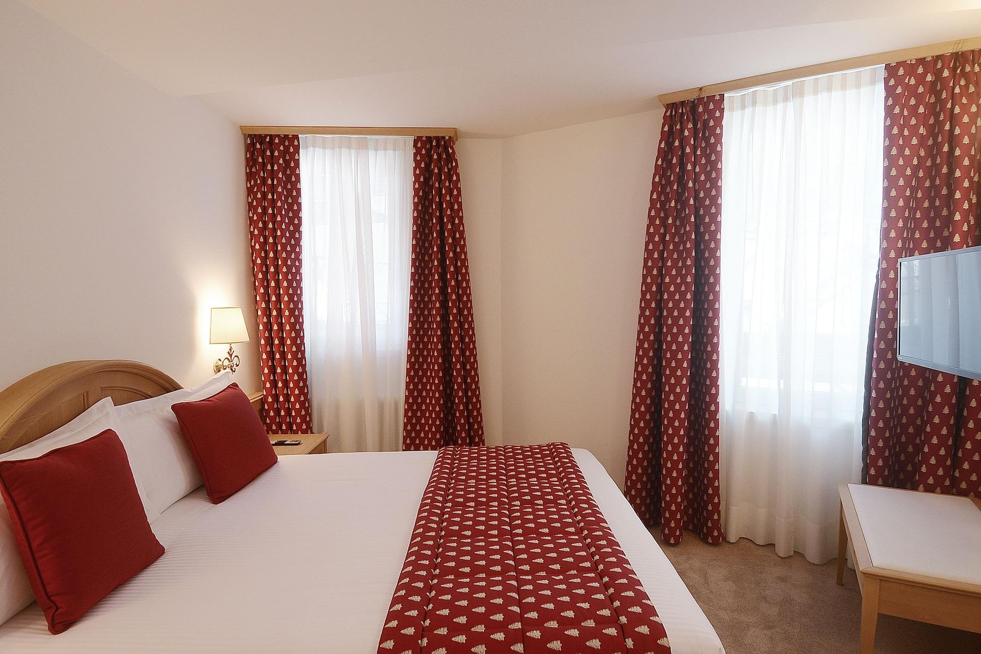 Hotel Schweizerhof פונטרסינה מראה חיצוני תמונה