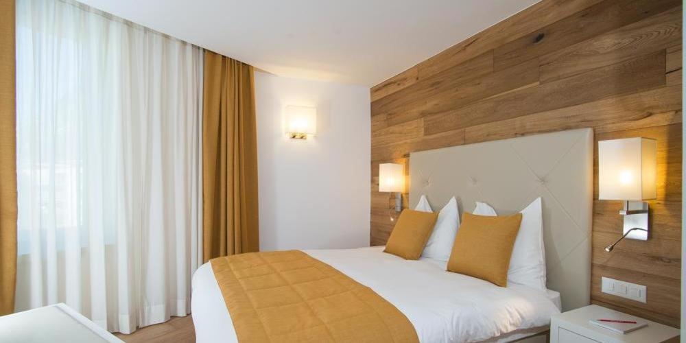 Hotel Schweizerhof פונטרסינה מראה חיצוני תמונה