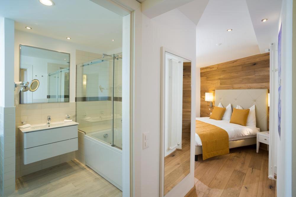 Hotel Schweizerhof פונטרסינה מראה חיצוני תמונה