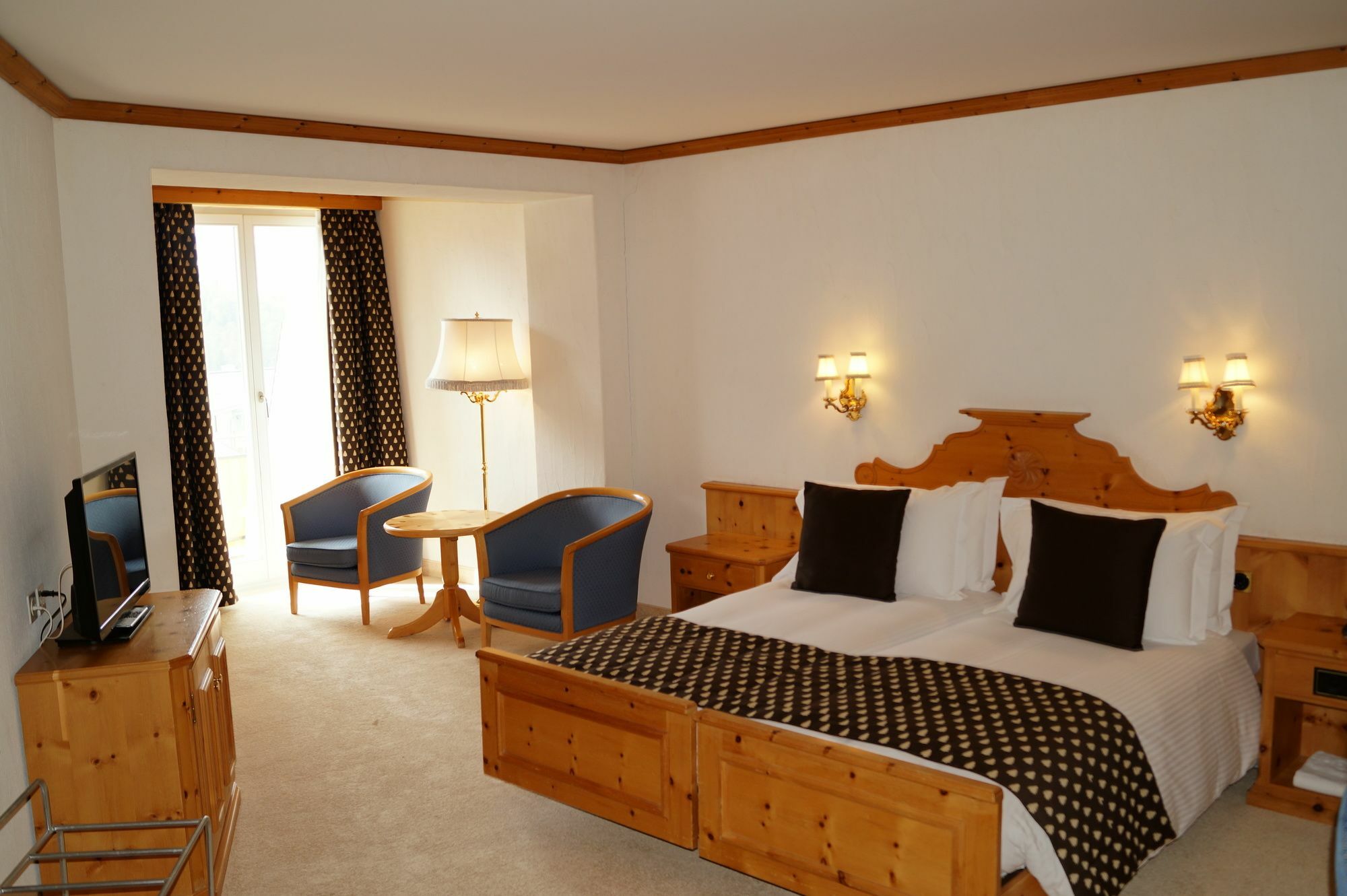 Hotel Schweizerhof פונטרסינה מראה חיצוני תמונה